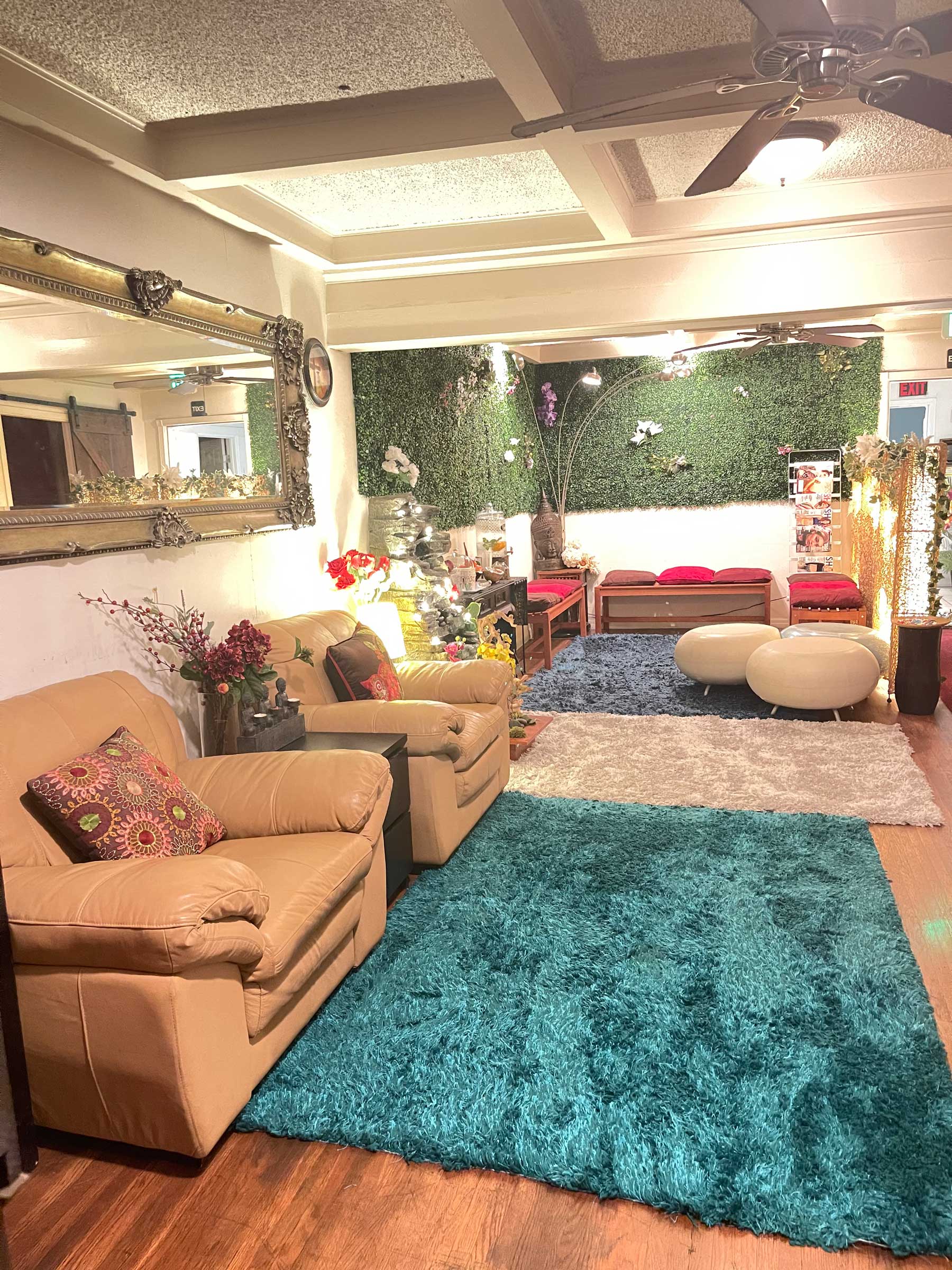 Gallery Awe Spa Treatment.